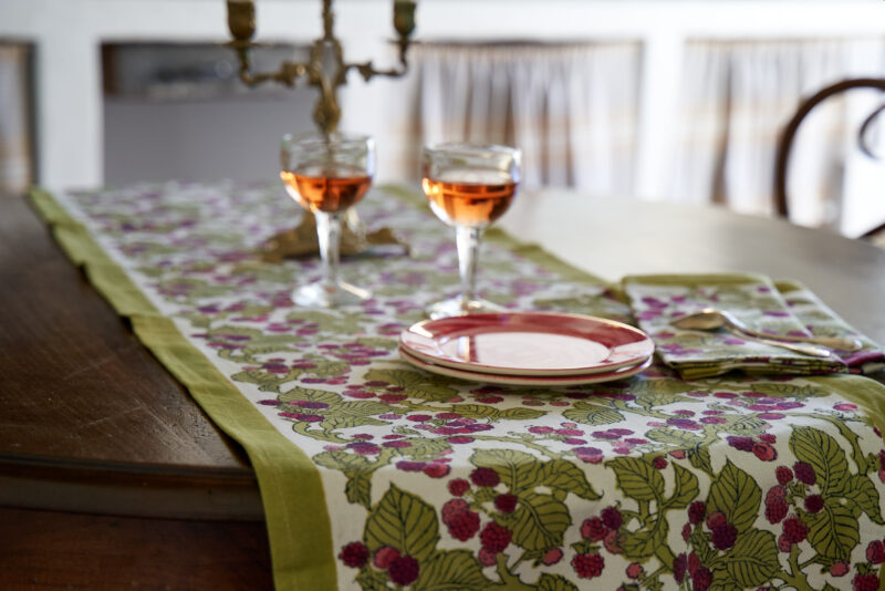 Beige red blackberry table runner