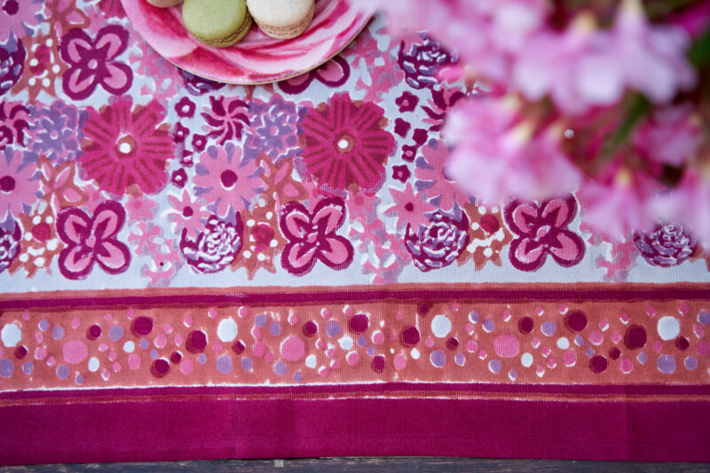 Grey-red Flower Jewel table runner - Image 5