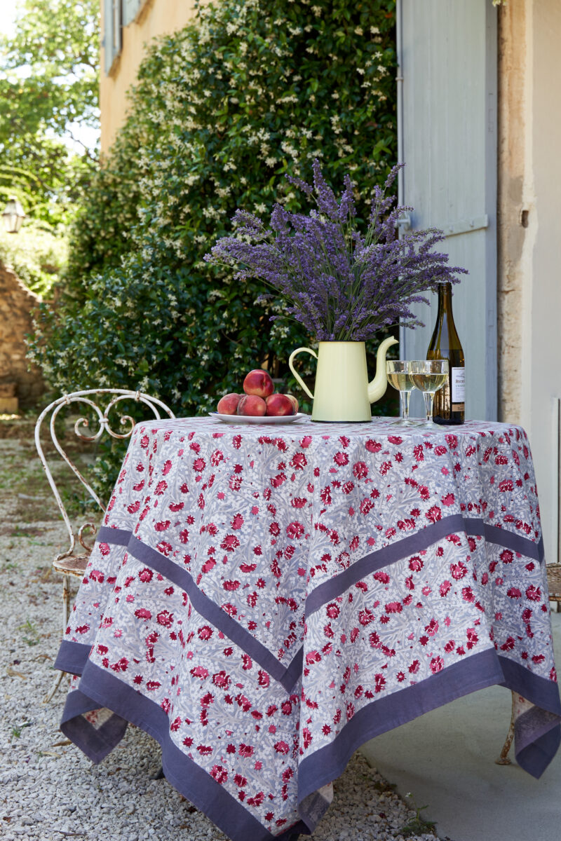 Cornflower grey red tablecloth - Image 3