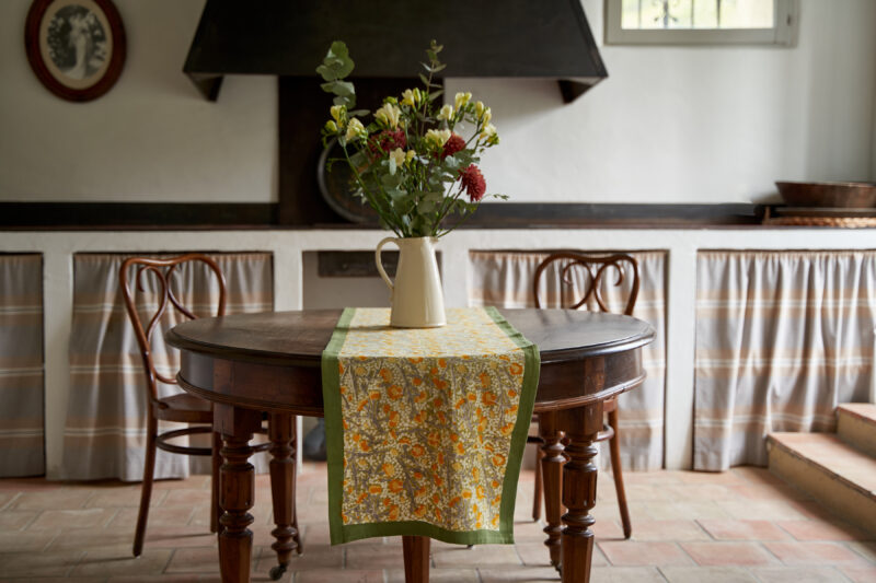 Chemin de table Bleuet jaune vert